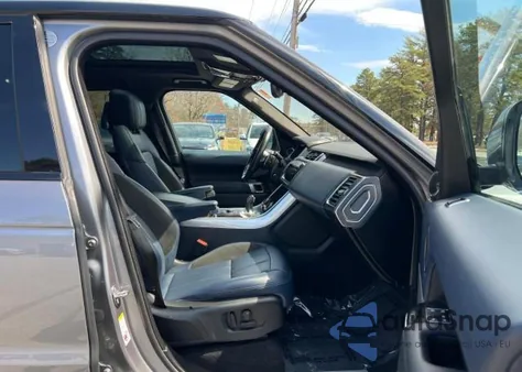 2021 Land Rover Range Rover Sport Hse Dynamic z USA, uszkodzony, nr VIN SALWR2SE7MA770385